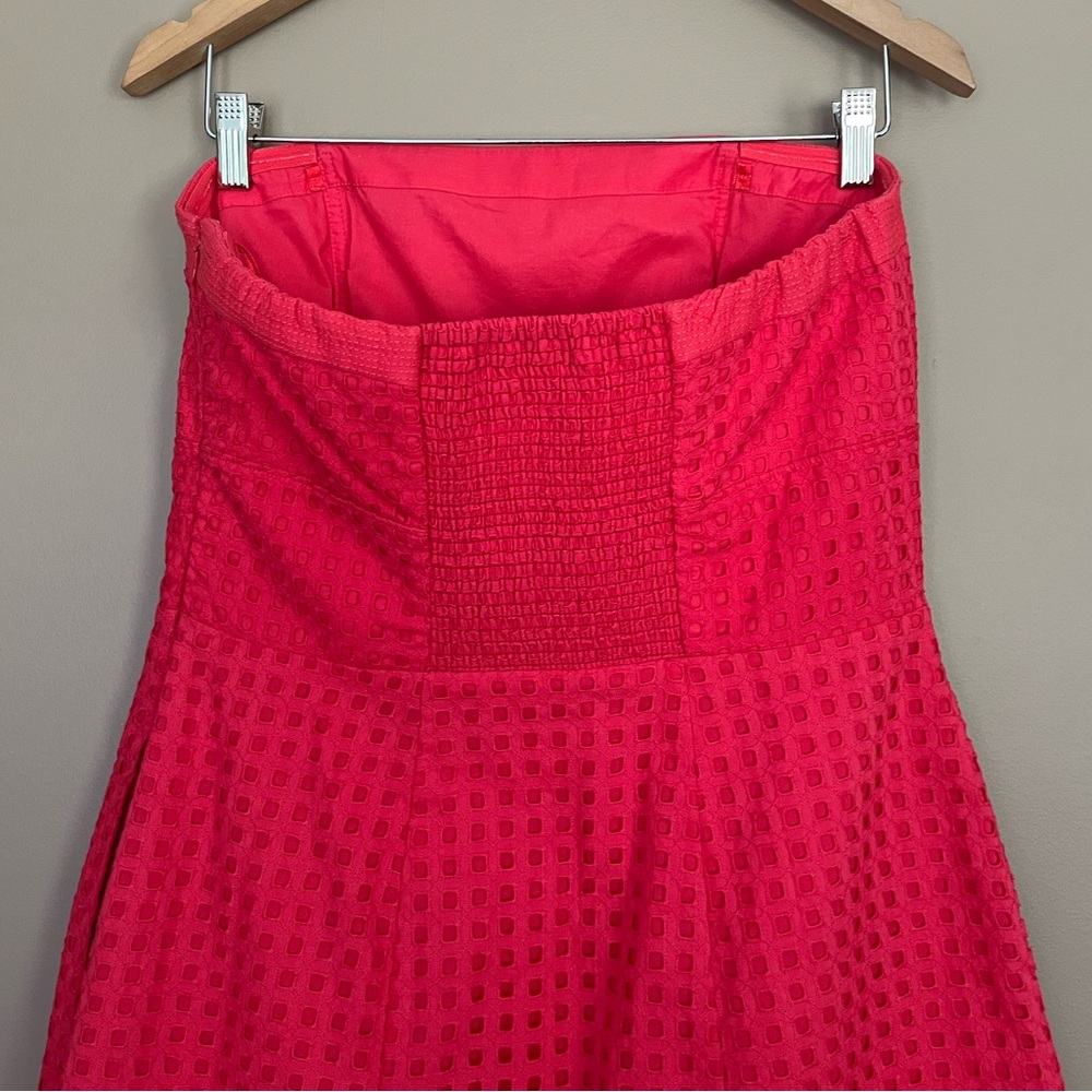 {White House Black Market} Strapless Eyelet Cocktail Dress in Red - Womens 8 - Picture 6 of 10